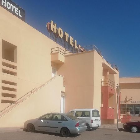 Bayo Lirola Hotel Balisa Níjar Exterior foto